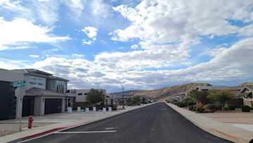 5165 W 1930  S Hurricane, UT 84737 home for sale, MLS#25-267321 - Erika Rogers Photo 3