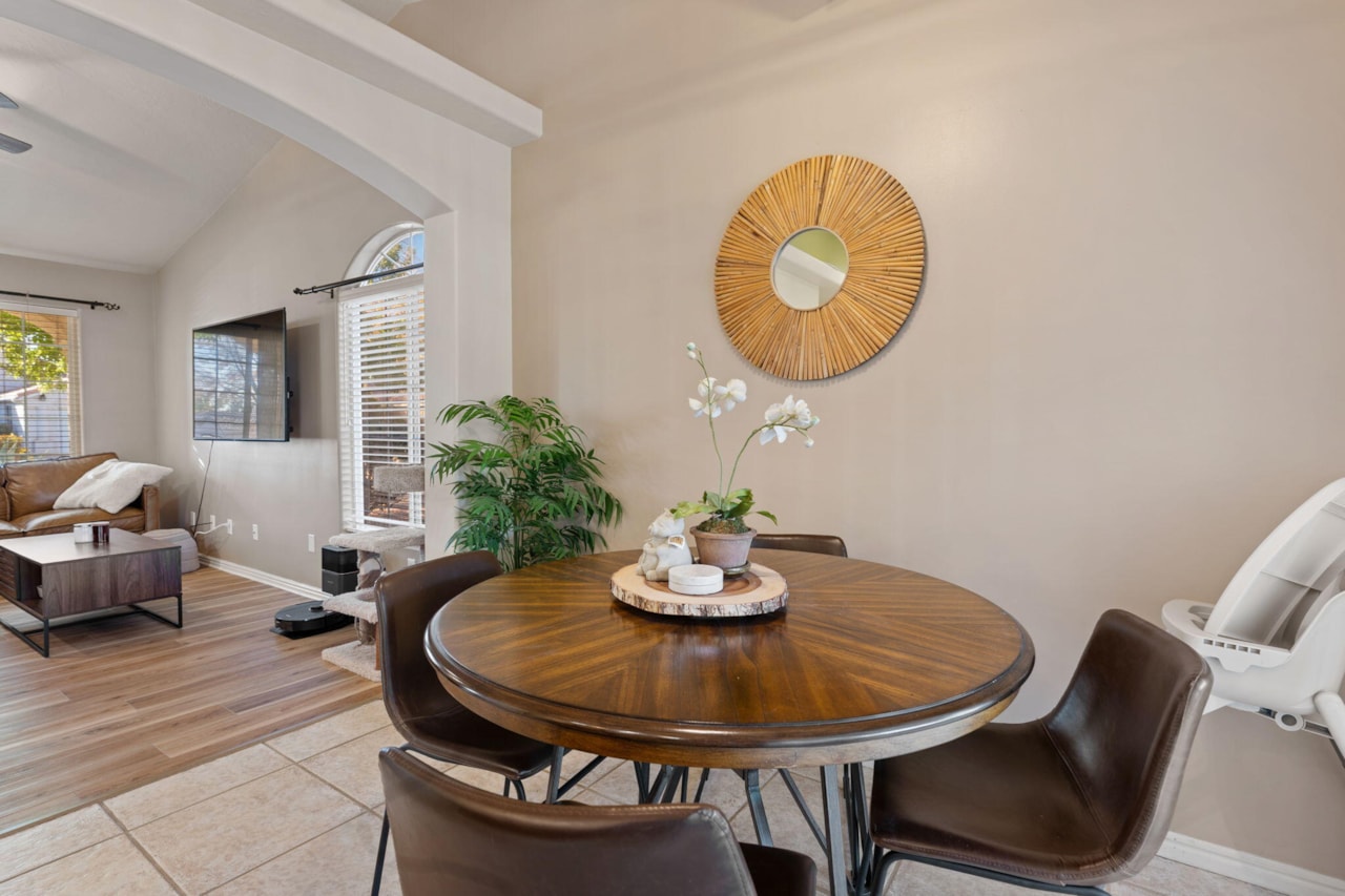 375 E 615  S Ivins, UT 84738 home for sale, MLS#25-267705 - Erika Rogers Photo 11