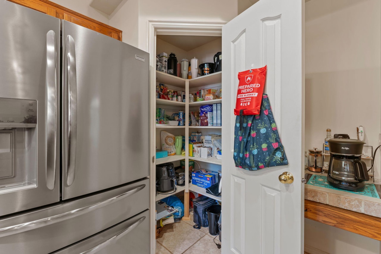 375 E 615  S Ivins, UT 84738 home for sale, MLS#25-267705 - Erika Rogers Photo 13