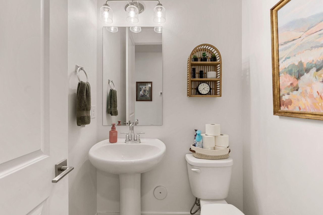 756 W Owen DR St George, UT 84790 home for sale, MLS#25-267708 - Erika Rogers Photo 18