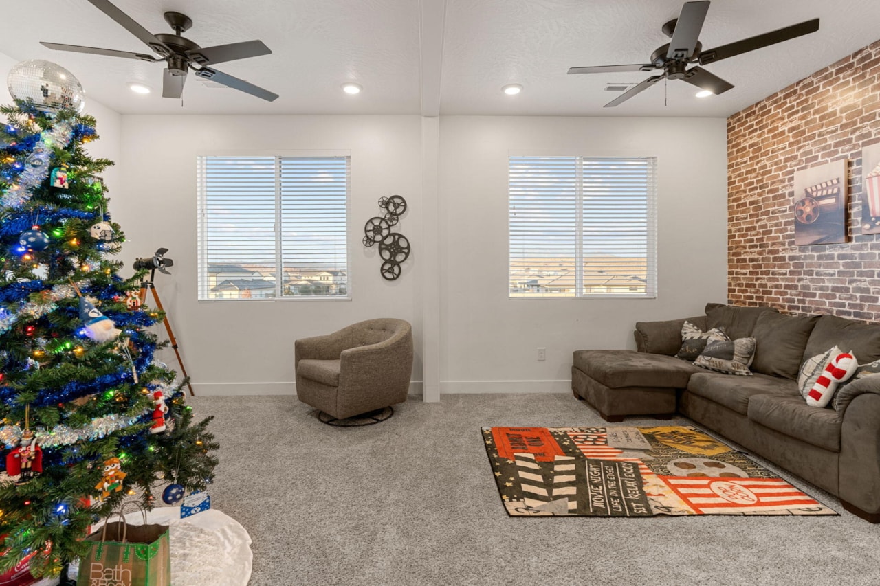 756 W Owen DR St George, UT 84790 home for sale, MLS#25-267708 - Erika Rogers Photo 35