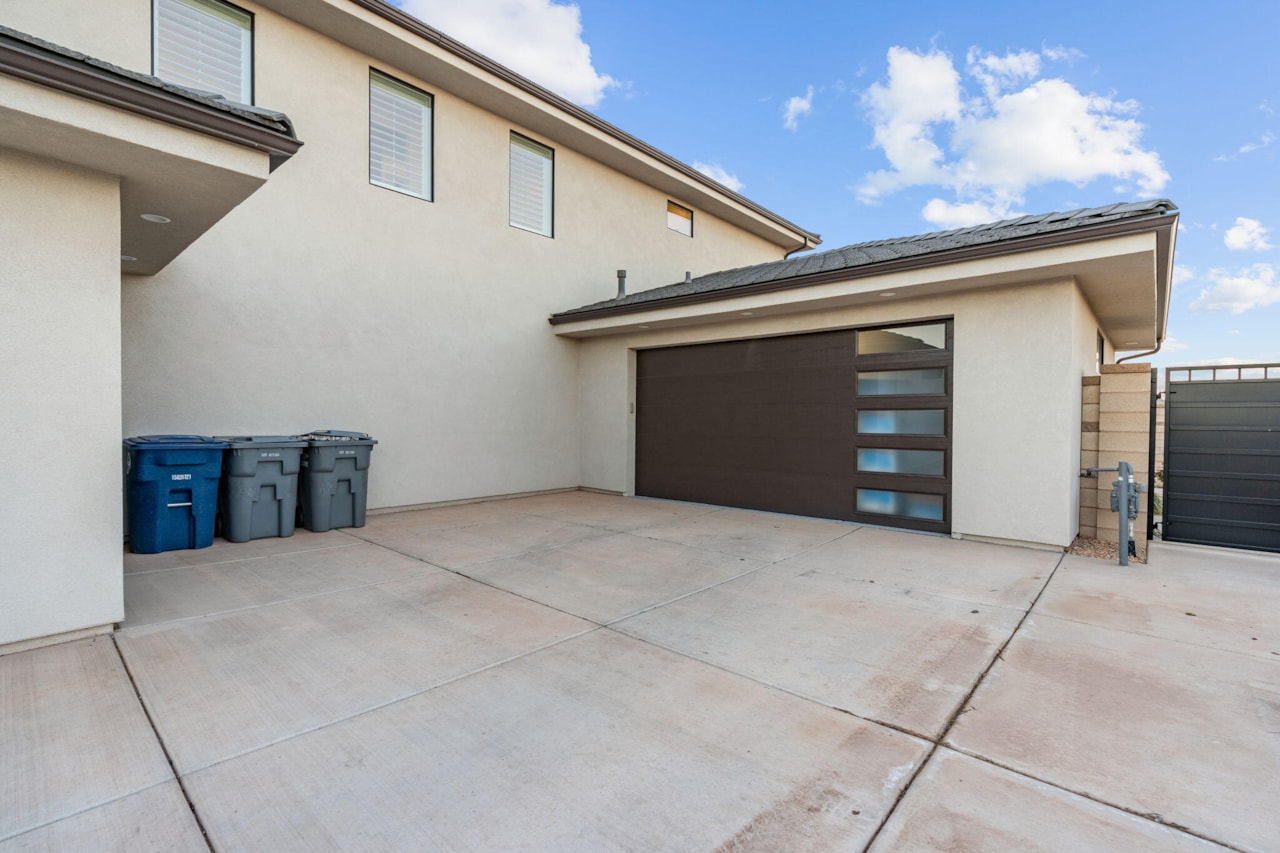 756 W Owen DR St George, UT 84790 home for sale, MLS#25-267708 - Erika Rogers Photo 42