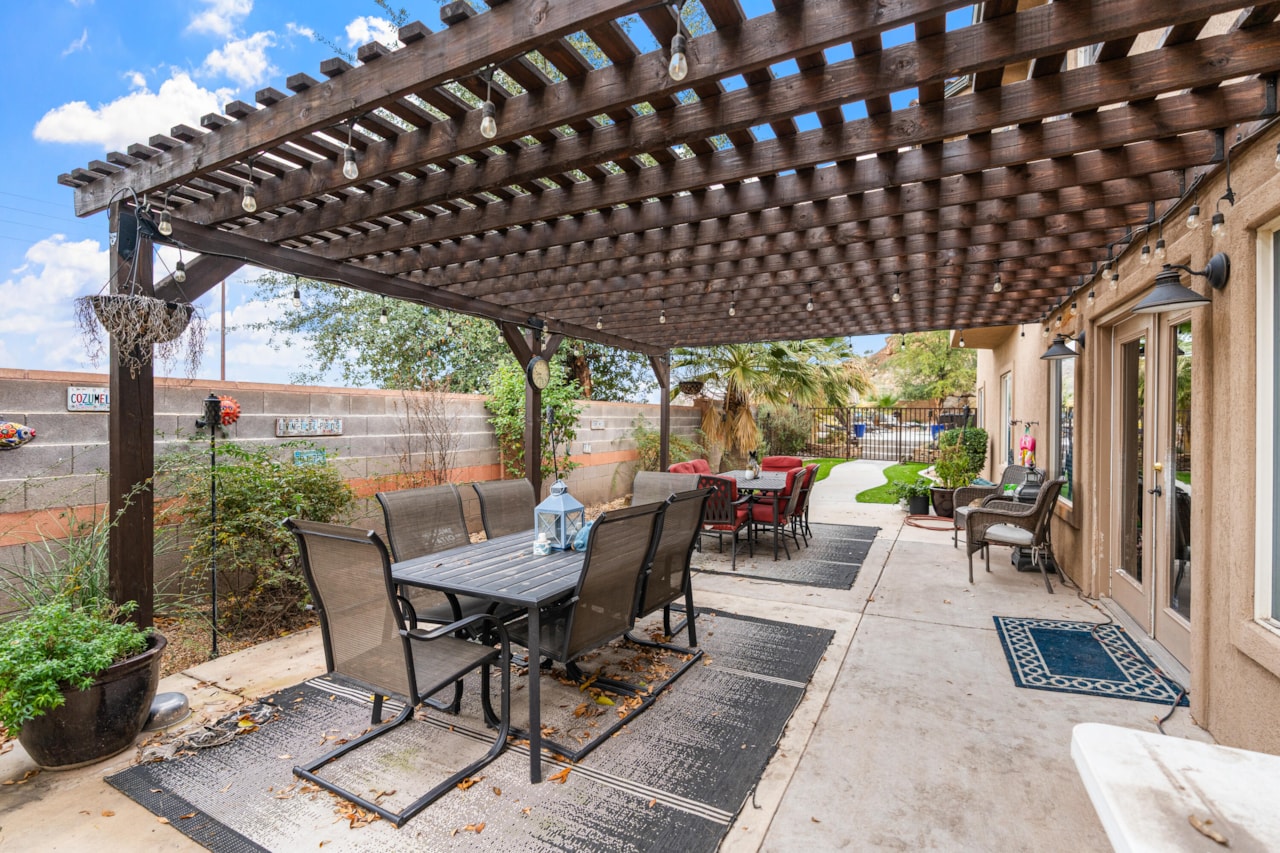 1839 E Boulder Springs CIR St George, UT 84790 home for sale, MLS#25-267724 - Erika Rogers Photo 32