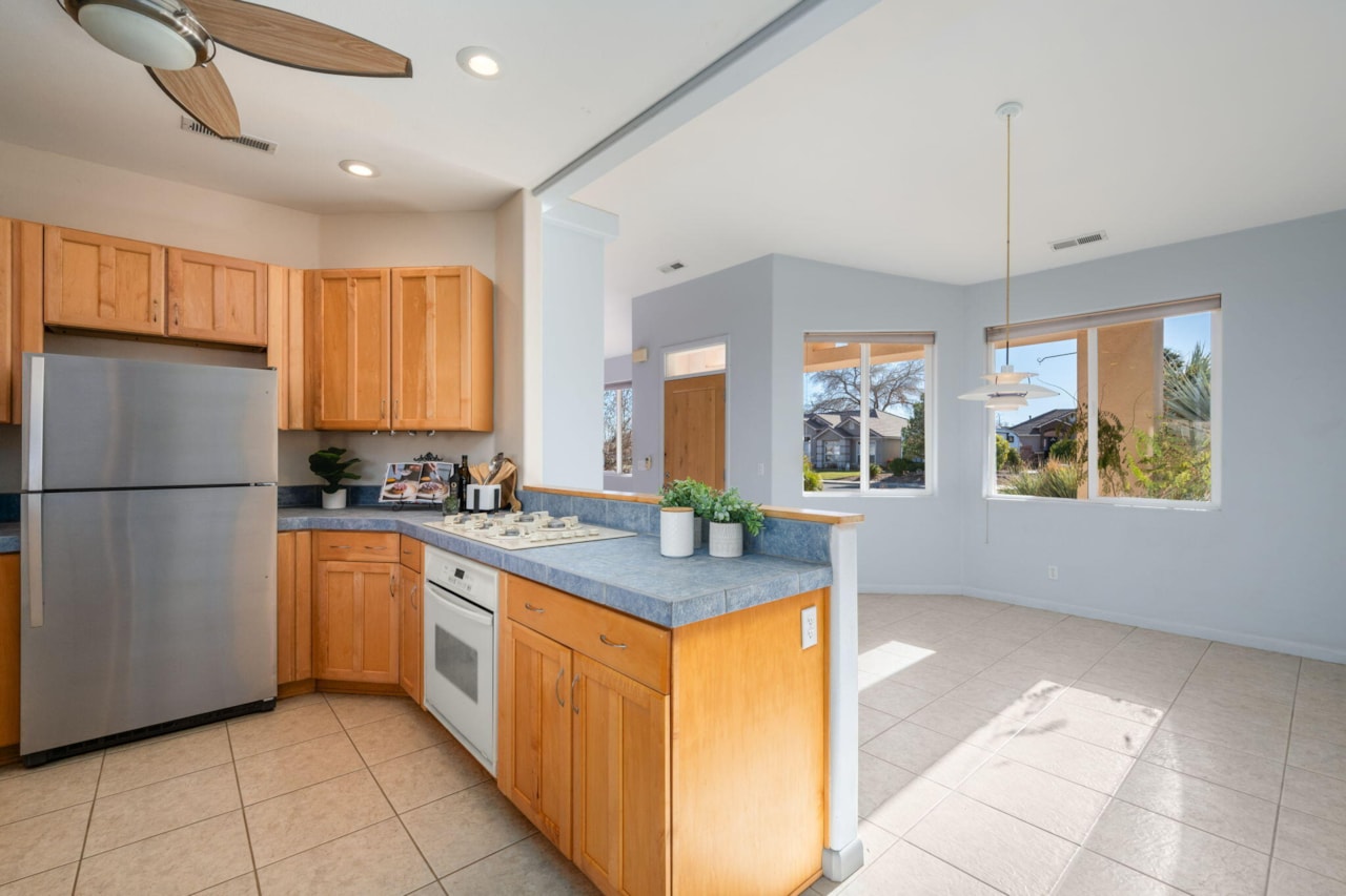 3580 Windmill DR Santa Clara, UT 84765 home for sale, MLS#25-267728 - Erika Rogers Photo 16