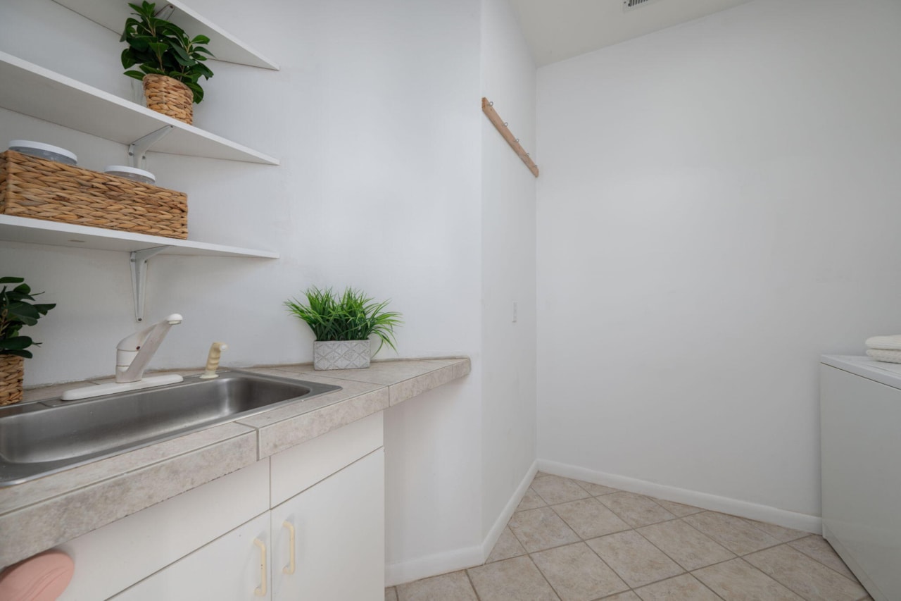 3580 Windmill DR Santa Clara, UT 84765 home for sale, MLS#25-267728 - Erika Rogers Photo 28