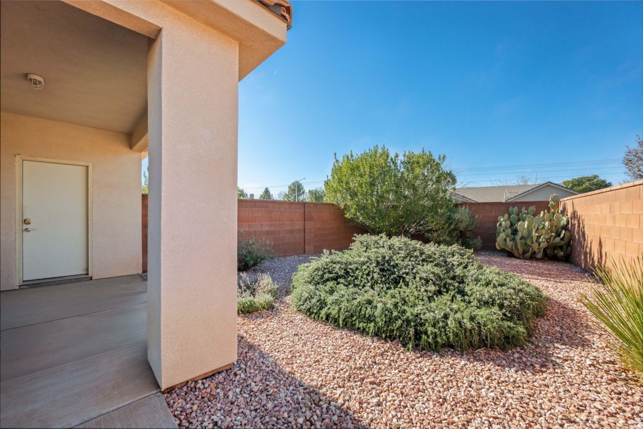 3580 Windmill DR Santa Clara, UT 84765 home for sale, MLS#25-267728 - Erika Rogers Photo 31