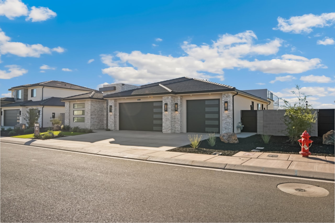 3323 Pharoah Way Way Santa Clara, UT 84765 home for sale, MLS#26-267727 - Erika Rogers Photo 12