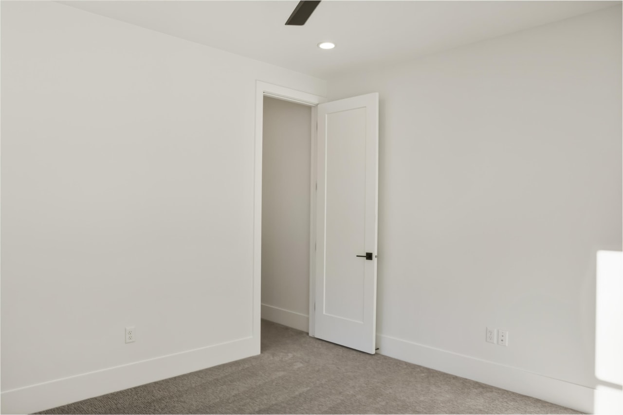 3323 Pharoah Way Way Santa Clara, UT 84765 home for sale, MLS#26-267727 - Erika Rogers Photo 19