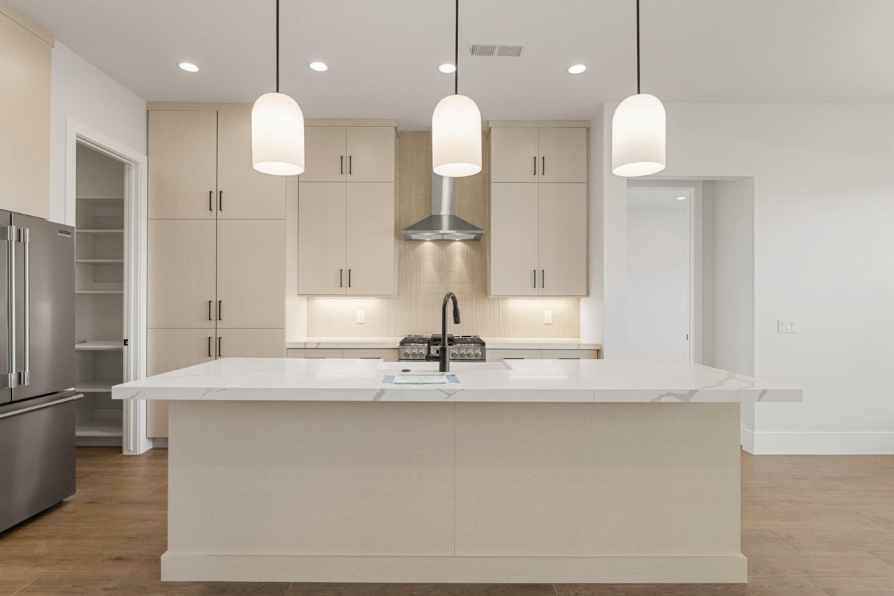 3365 Pharoah Way Way Santa Clara, UT 84765 home for sale, MLS#26-267728 - Erika Rogers Photo 9