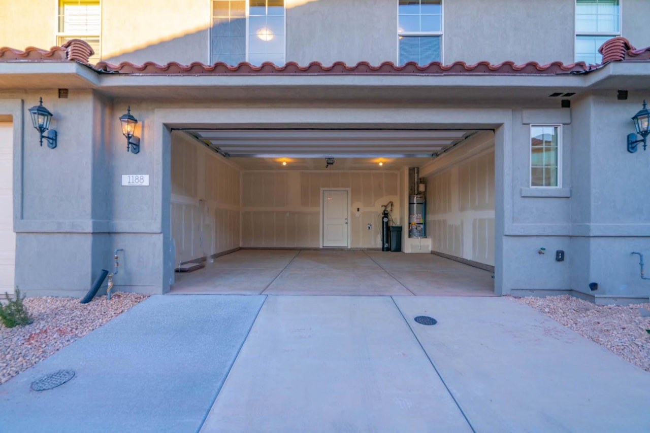 1188 N Dorado Alley Washington, UT 84780 home for sale, MLS#26-267763 - Erika Rogers Photo 7