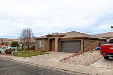 3422 W 90  N Hurricane, UT 84737 home for sale, MLS#26-267784 - Erika Rogers Photo 2
