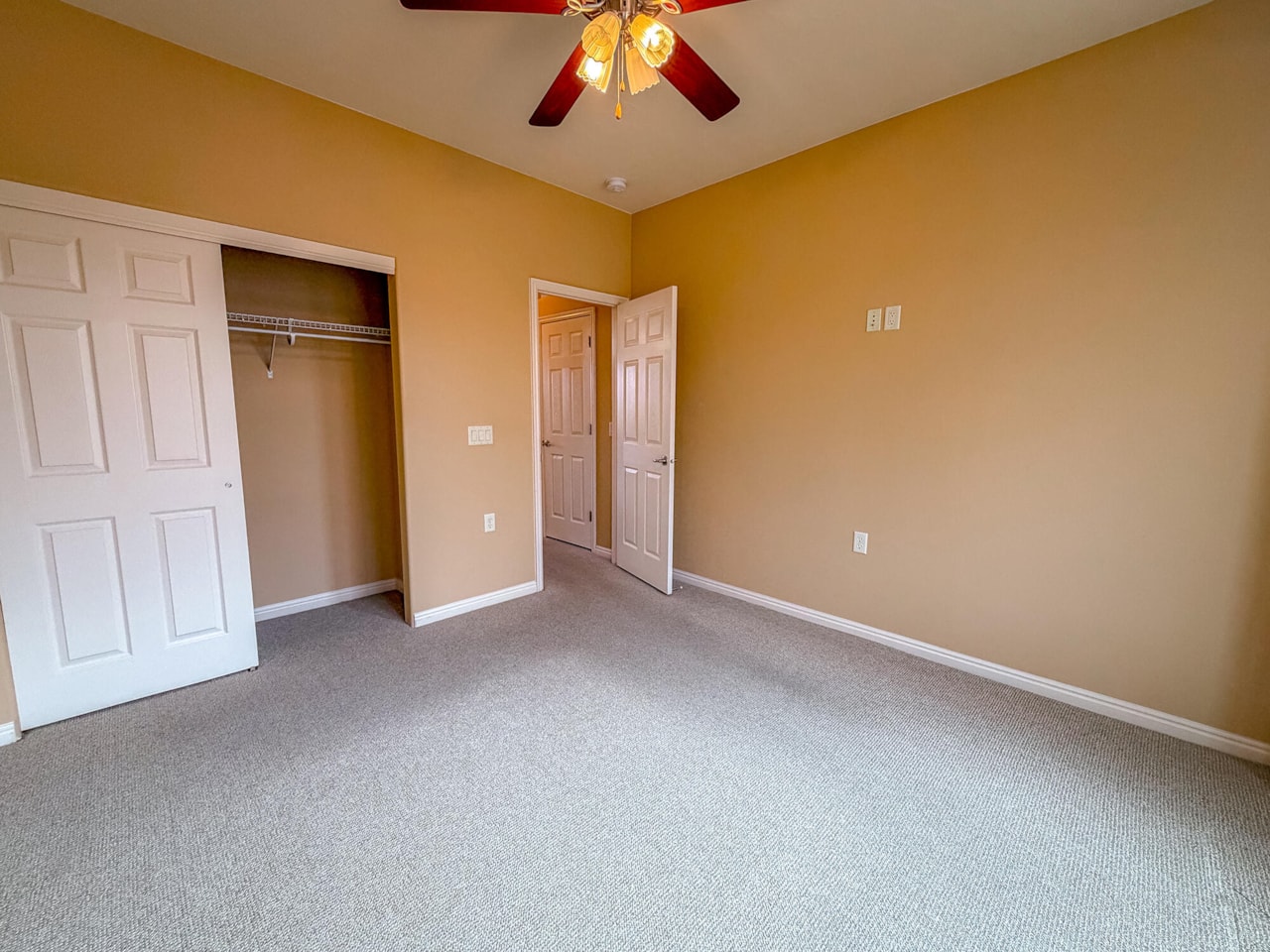 1334 W Ambassador DR St George, UT 84790 home for sale, MLS#26-267793 - Erika Rogers Photo 27