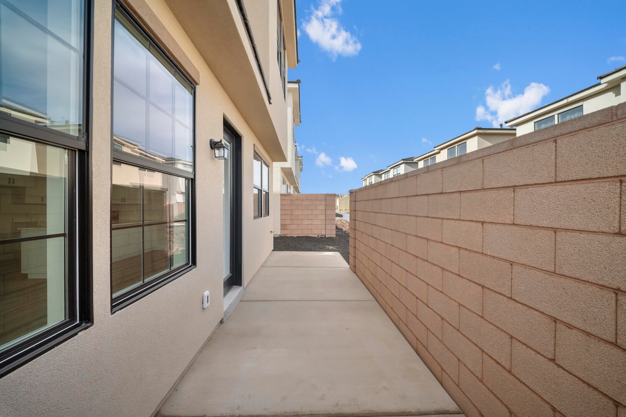 2333 E Kiabito LN #Lot 116 St George, UT 84790 home for sale, MLS#26-267816 - Erika Rogers Photo 7